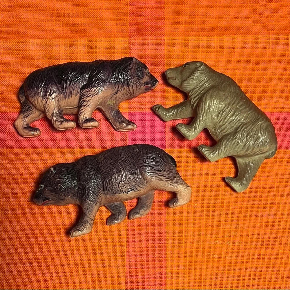 Set of Three Vintage Bear Figurine Toys - Picture 6 of 6